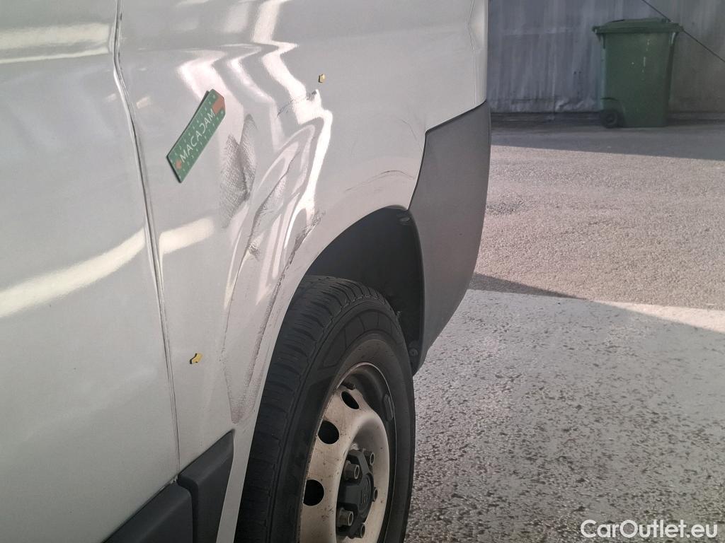  Fiat  Ducato FIAT  / 2014 / 4P / Fourgon tôlé 2.3 Multijet 140 3.5 C H2 Pro Lounge #17