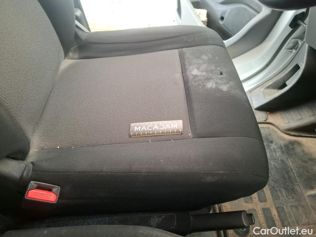  Peugeot  Expert  Fourgon Asphalt Standard 2.0 HDi 145CV BVM6 E6d #36