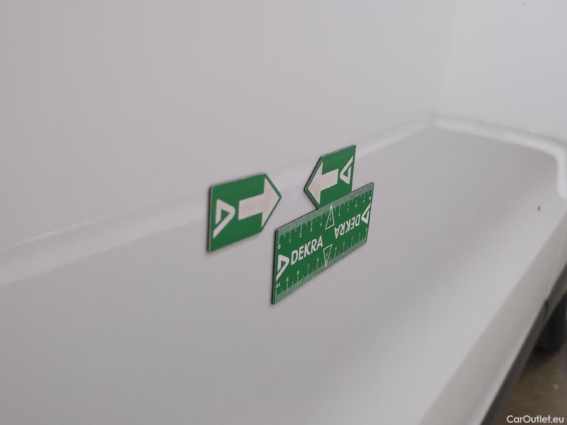  Renault  Trafic RENAULT  VU 4p Fourgon FG GCF L2H1 1300 dCi 120 #27
