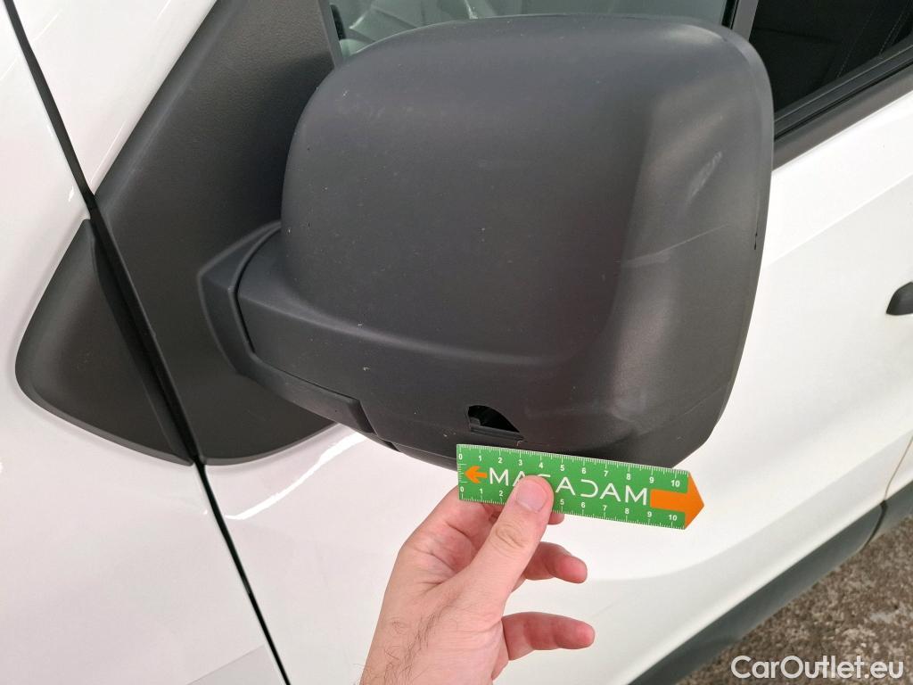  Renault  Trafic RENAULT  / 2019 / 4P / Fourgon tole FG GCF L1H1 1000 Energy dCi 145 EDC #13