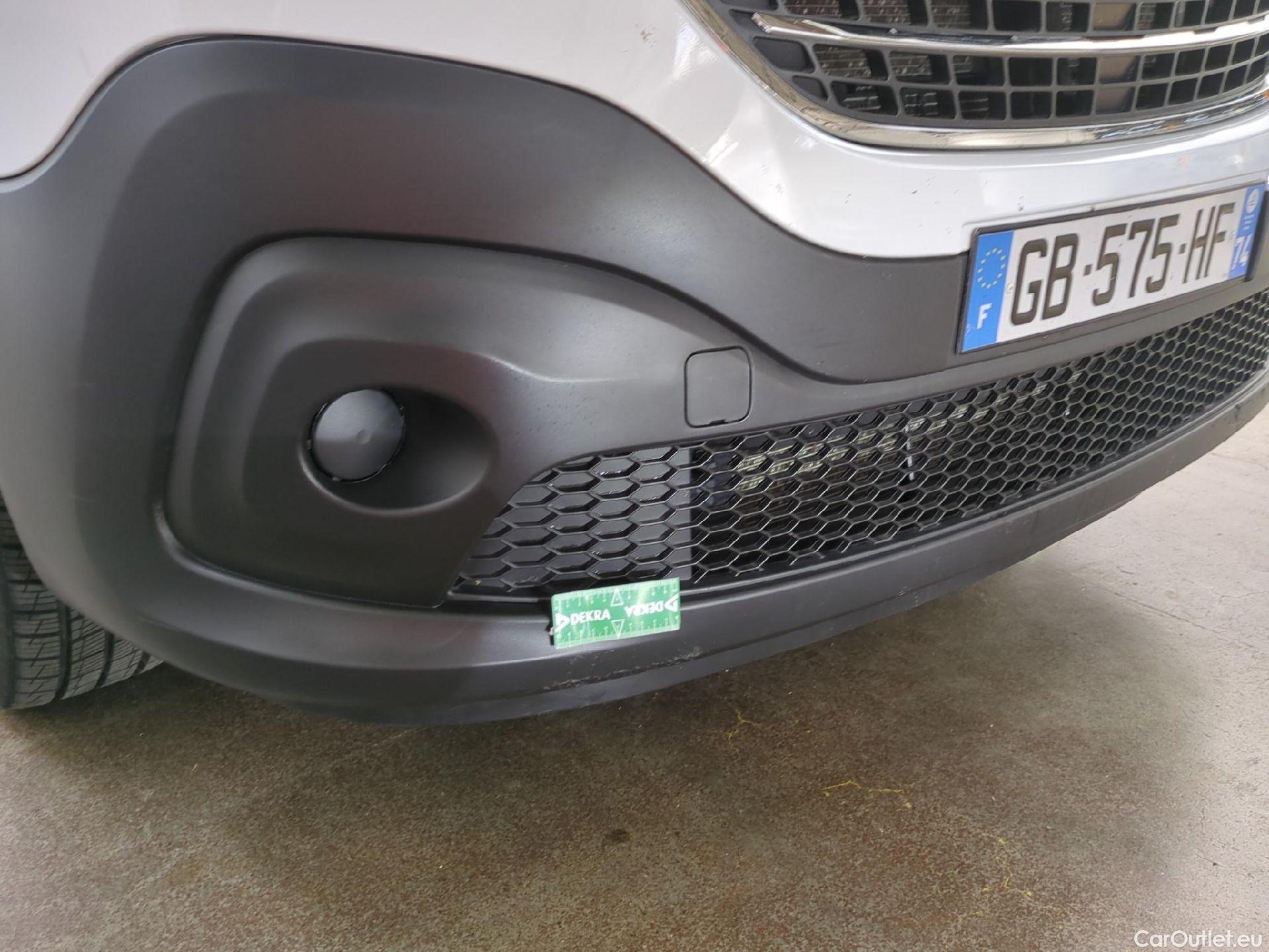  Renault  Trafic RENAULT  VU 4p Fourgon FG GCF L2H1 1300 dCi 120 #25