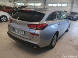 i30