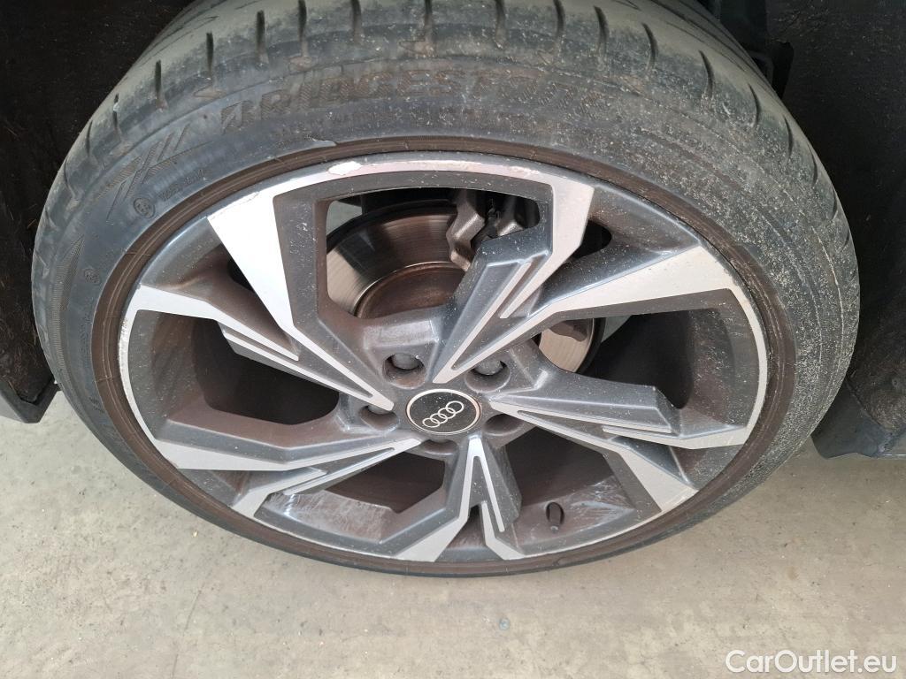  Audi  A3 AUDI  Sportback / 2020 / 5P / Berline 30 TFSI MHEV S Tronic 110 S Line #30