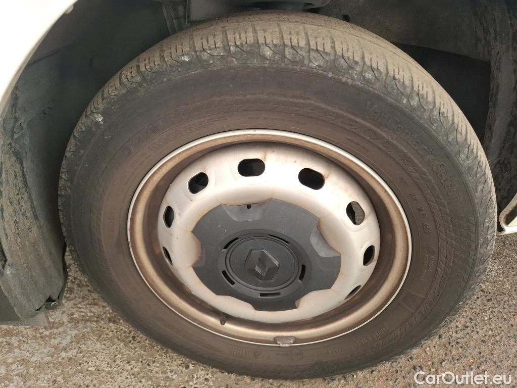  Renault  Trafic  III Fourgon L2H1 3T Confort 2.0 dCi 130CV BVM6 E6d #18