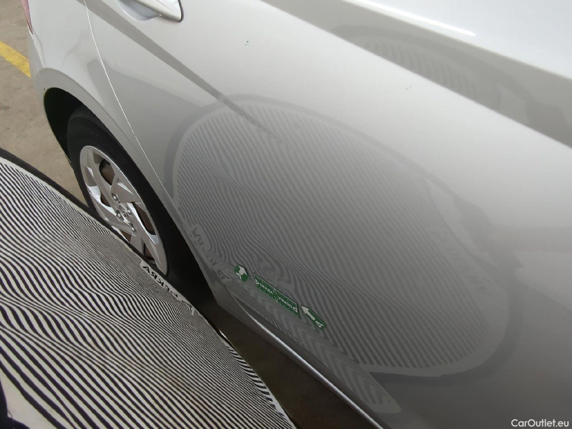  Hyundai  i20  Initia 1.2 85CV BVM5 E6d #10
