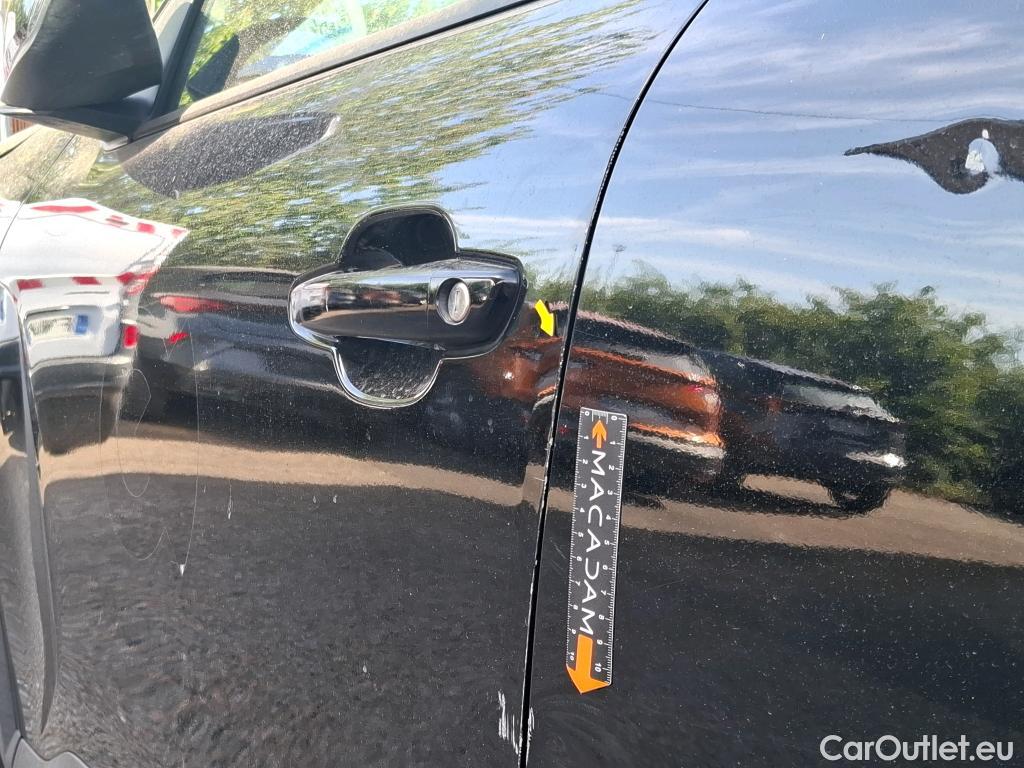  Citroen  C4 CITROEN  X / 2022 / 4P / Berline PureTech 130 S&S EAT8 Feel Pack #2