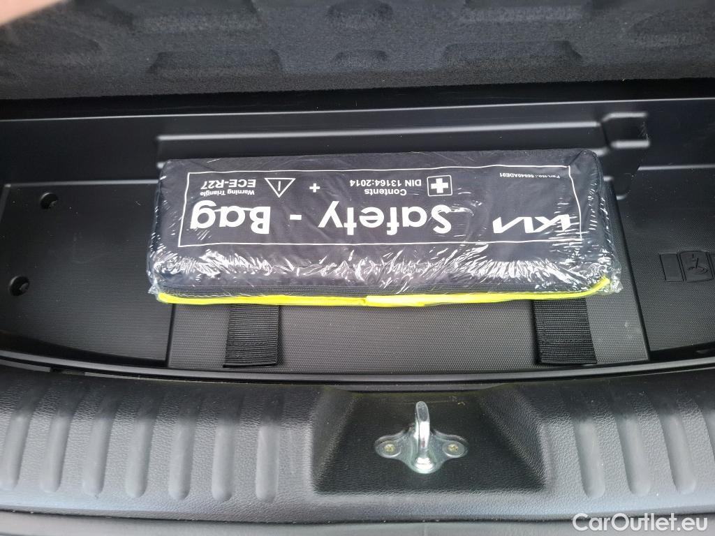  KIA  XCeed KIA  / 2022 / 5P / Crossover 1.6 GDI PHEV ACTIVE BUS DCT6 #15