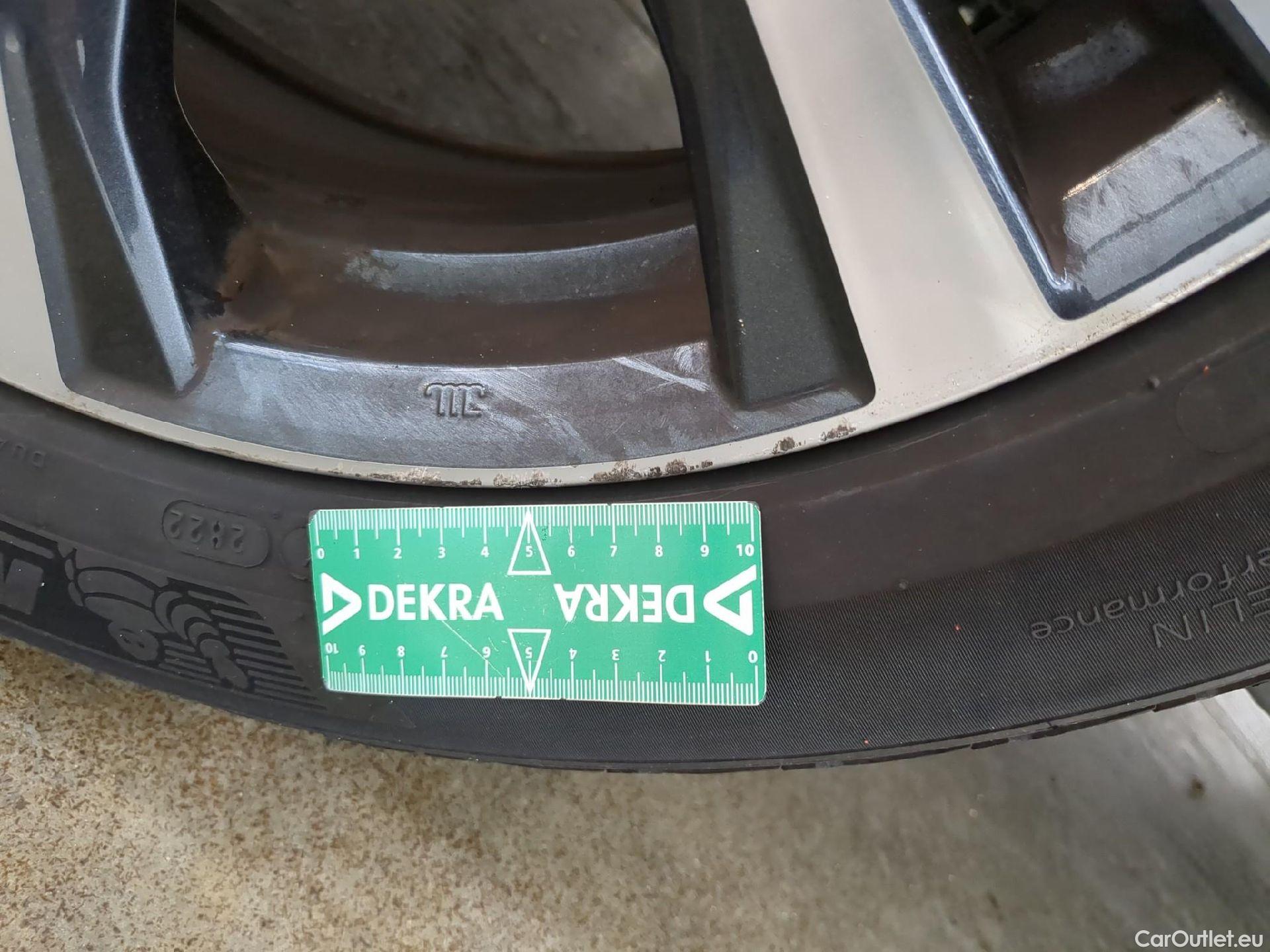  Nissan  Qashqai NISSAN  5p Crossover 1.6 DCI 130 N-Connecta #9