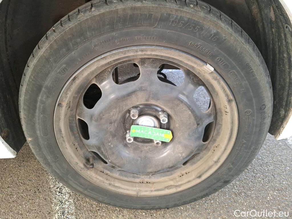  Peugeot  208  Active 1.2 PureTech 100CV BVM6 E6d #47