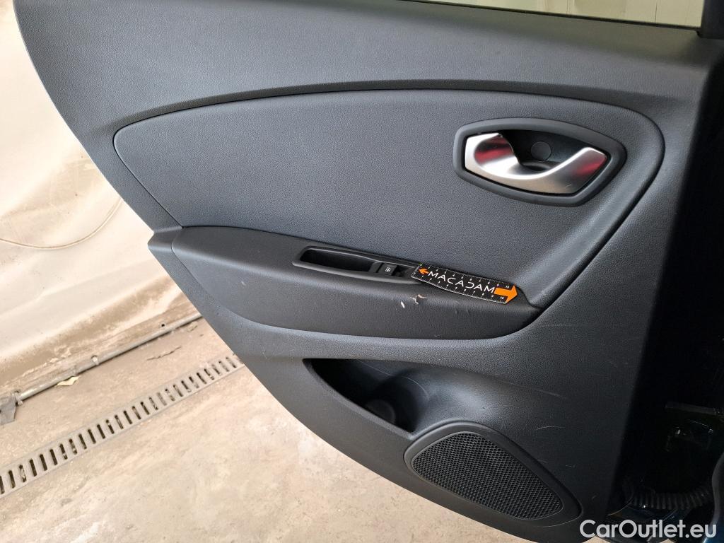  Renault  Captur  Intens 1.3 TCe 150CV BVA6 E6dT #19