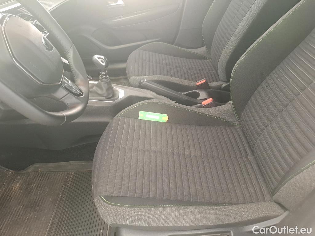  Peugeot  208 PEUGEOT  / 2023 / 5P / Berline PureTech 100 S&S Active #17