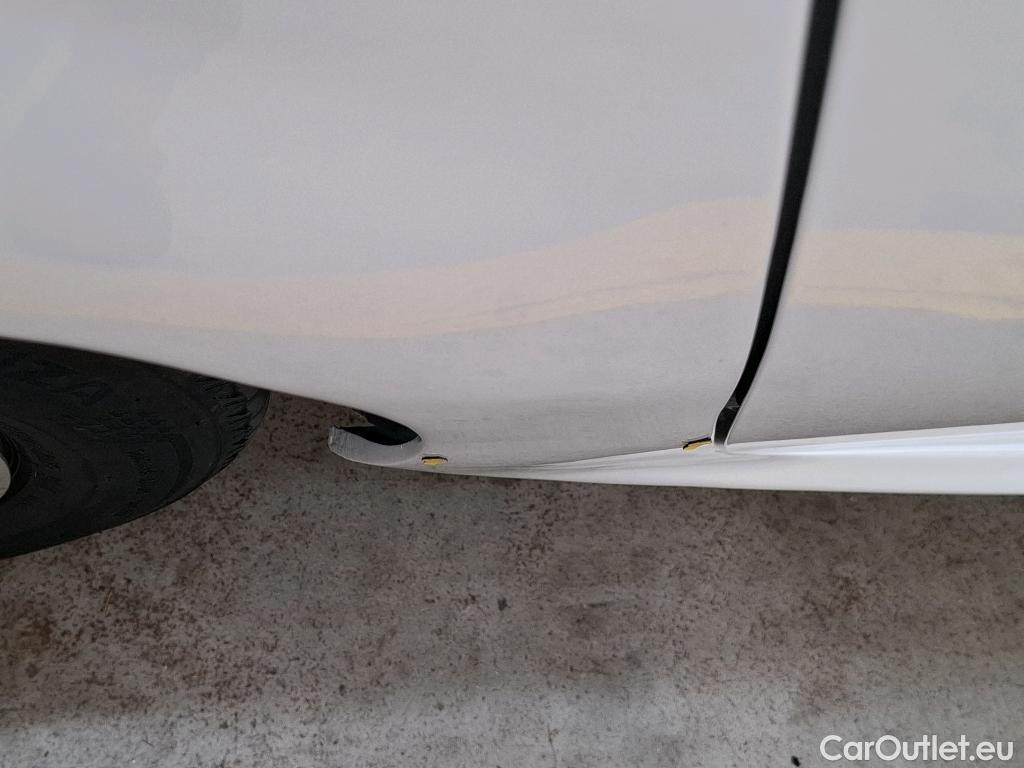  Peugeot  208  Premium 1.5 HDi 100CV BVM6 E6d #20