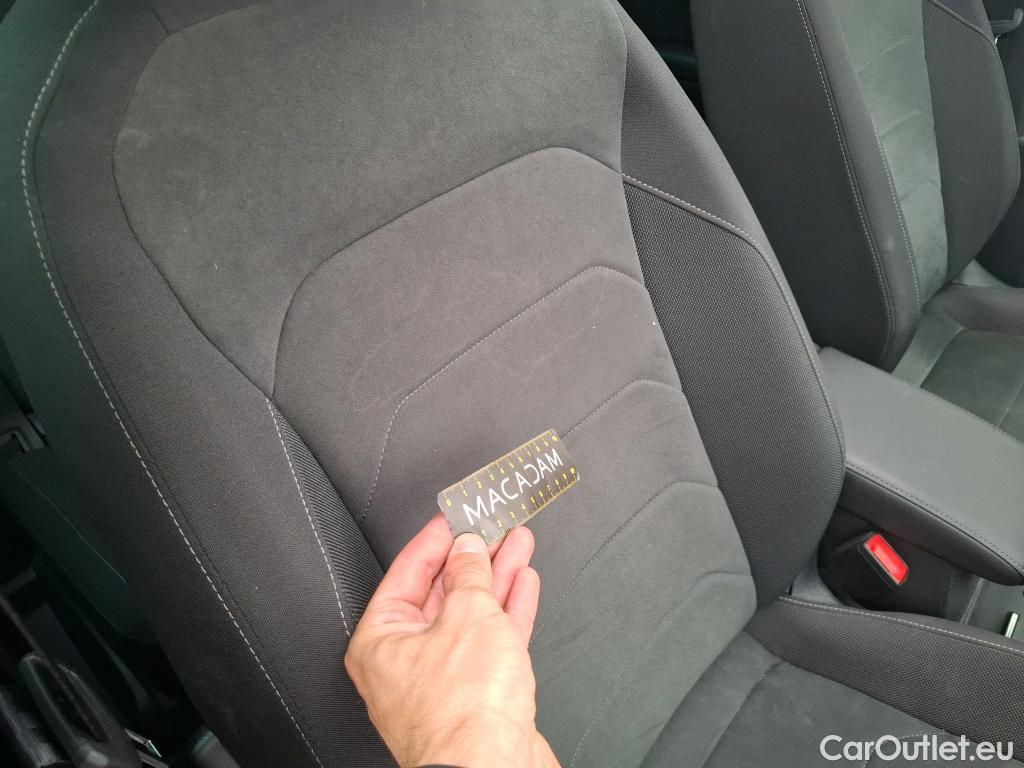  Volkswagen  Tiguan VOLKSWAGEN  / 2020 / 5P / SUV 1.4 eHybrid 245 DSG6 Elegance #23