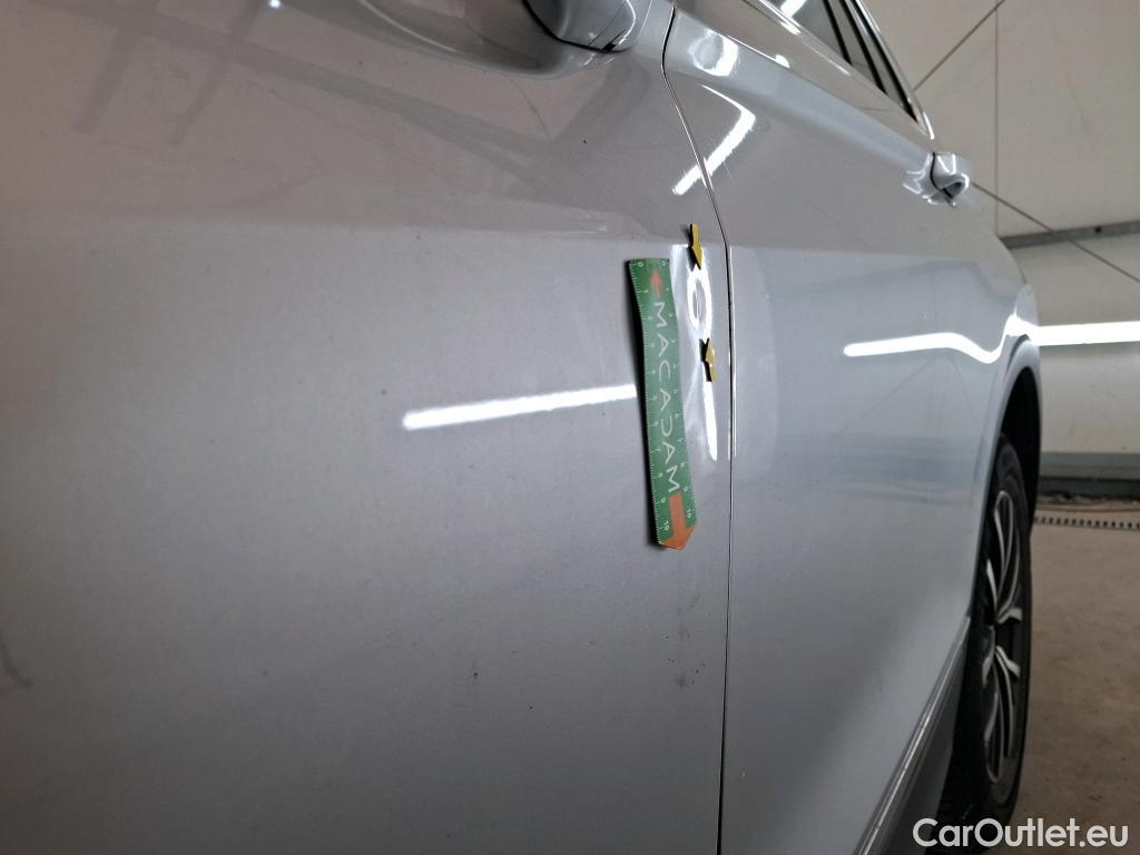  Volkswagen  Tiguan VOLKSWAGEN  / 2020 / 5P / SUV 1.5 TSI 150 DSG7 Life #5