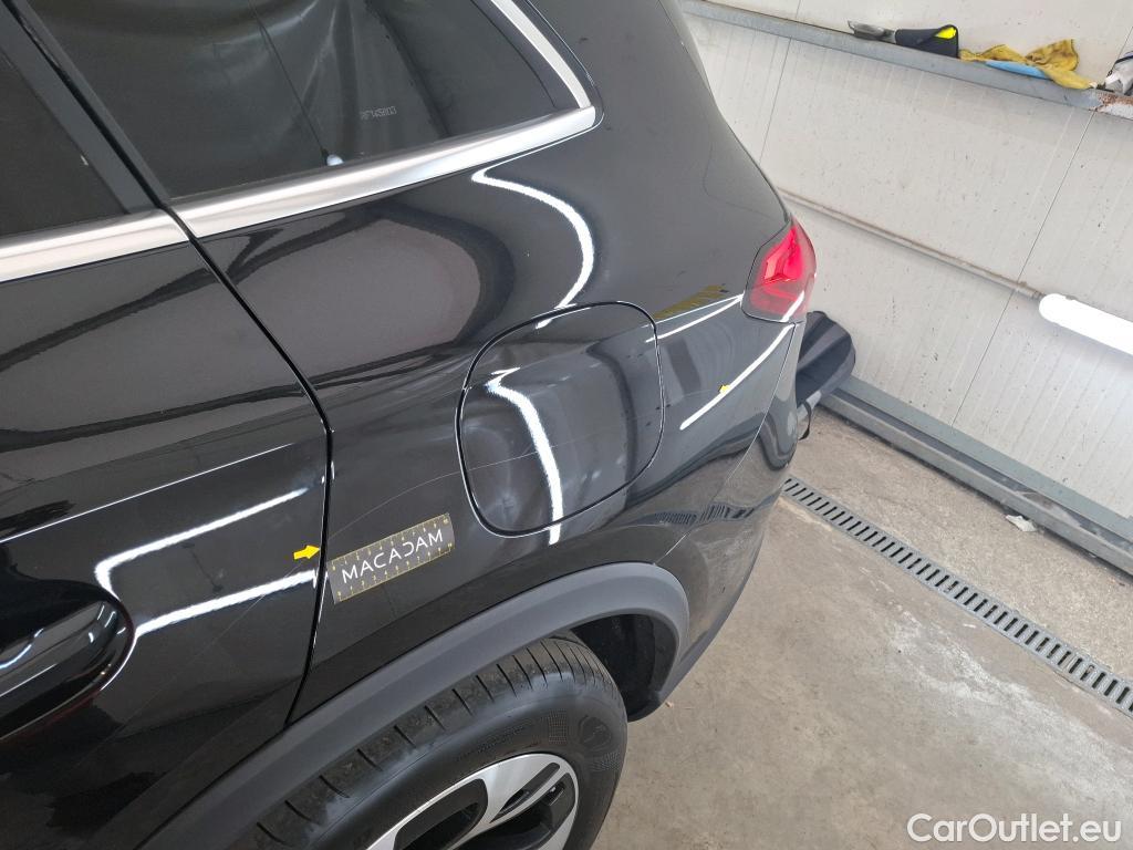  Mercedes  GLC MERCEDES-BENZ  / 2022 / 5P / SUV  300 e Avantgarde Line 4MATIC #3
