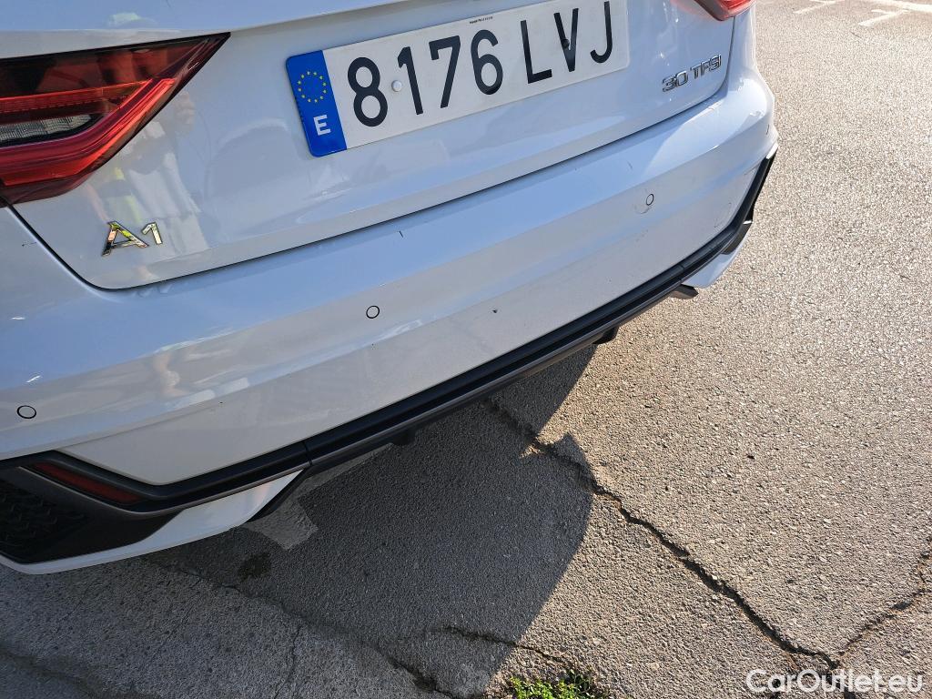 Audi  A1 Sportback AUDI A1 / 2018 / 5P / berlina con portón Sportback Adrenalin 30 TFSI 81kW S tron(SP) #10