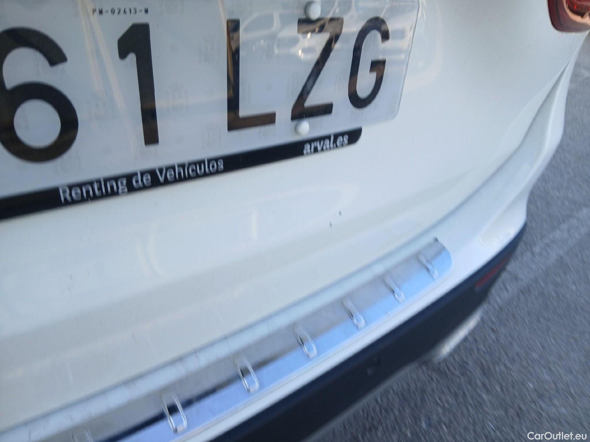  Mercedes  GLA MERCEDES-BENZ  / 2020 / 5P / todoterreno  200 D 4MATIC #14