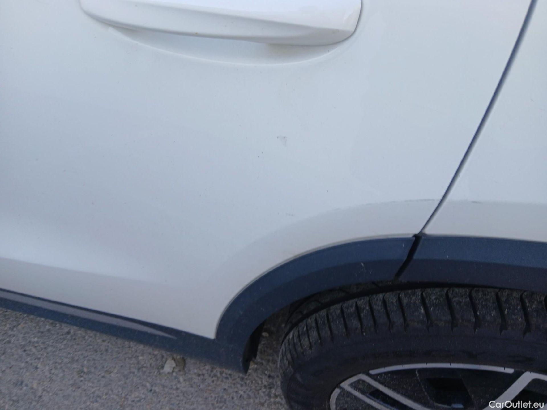  Mercedes  GLA MERCEDES-BENZ  / 2020 / 5P / todoterreno  200 D 4MATIC #7
