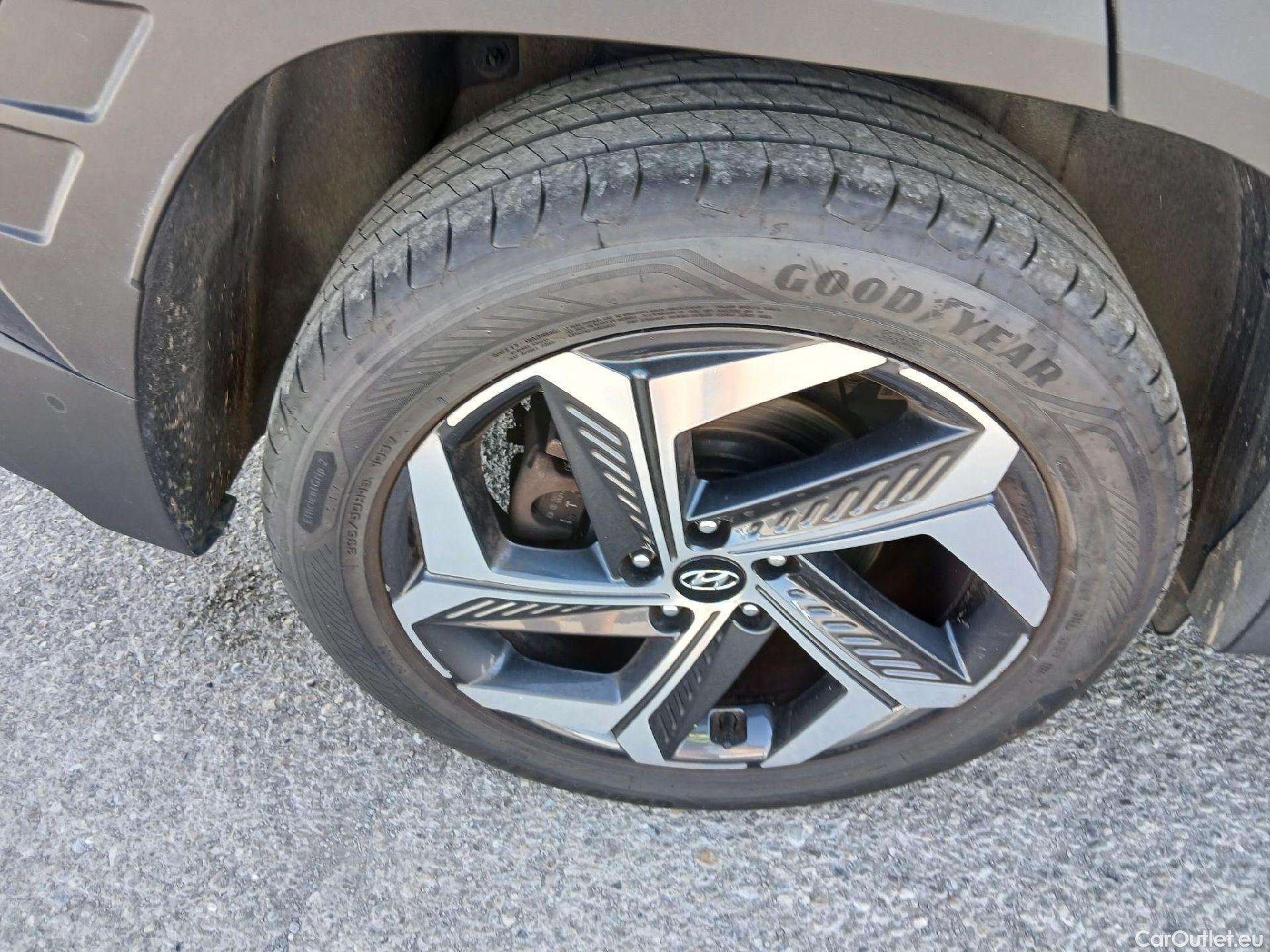  Hyundai  Tucson HYUNDAI  / 2020 / 5P / todoterreno 1.6 TGDI PHEV 195kW Style Auto 4x4 #13