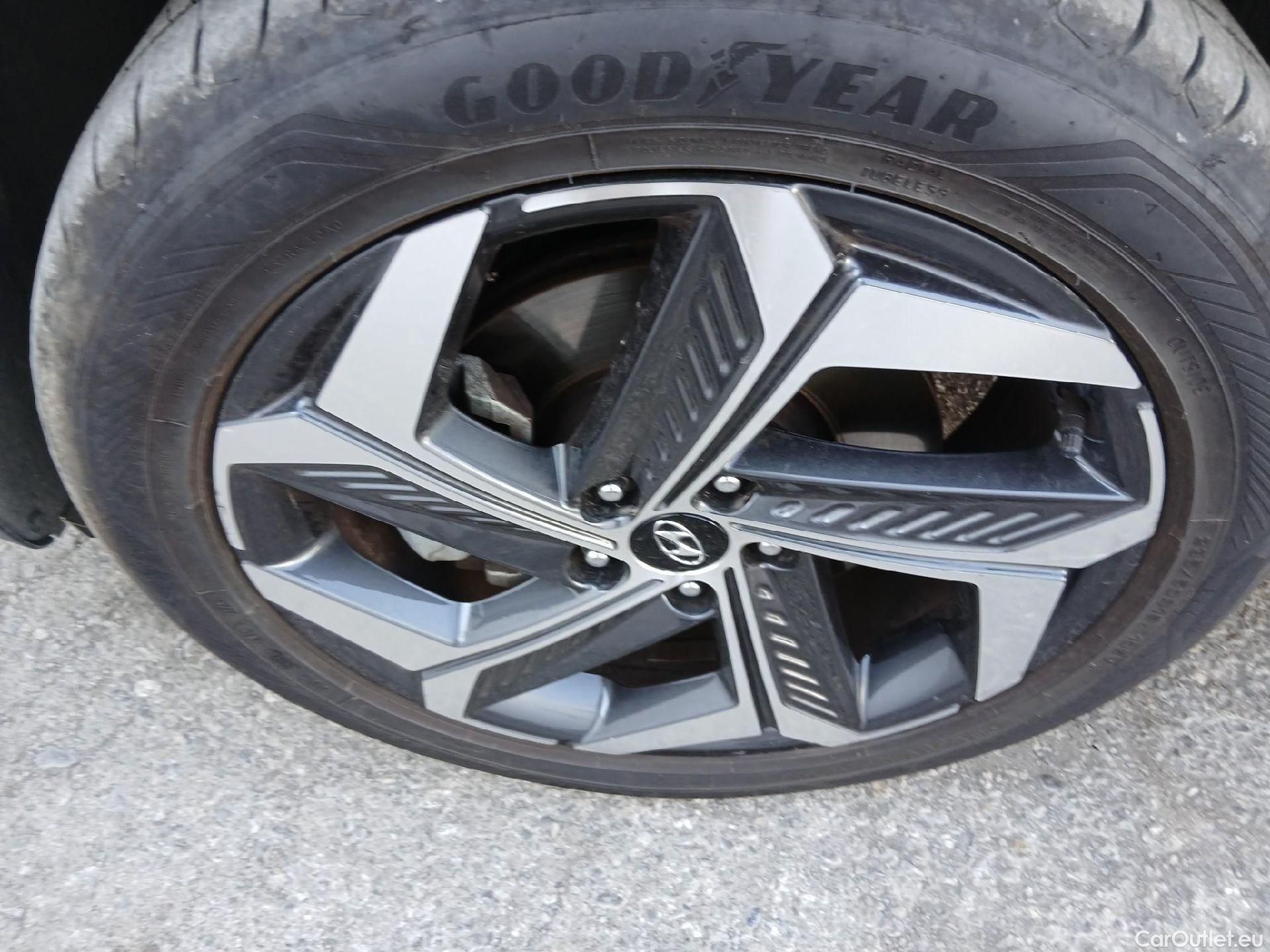  Hyundai  Tucson HYUNDAI  / 2020 / 5P / todoterreno 1.6 TGDI PHEV 195kW Style Auto 4x4 #6
