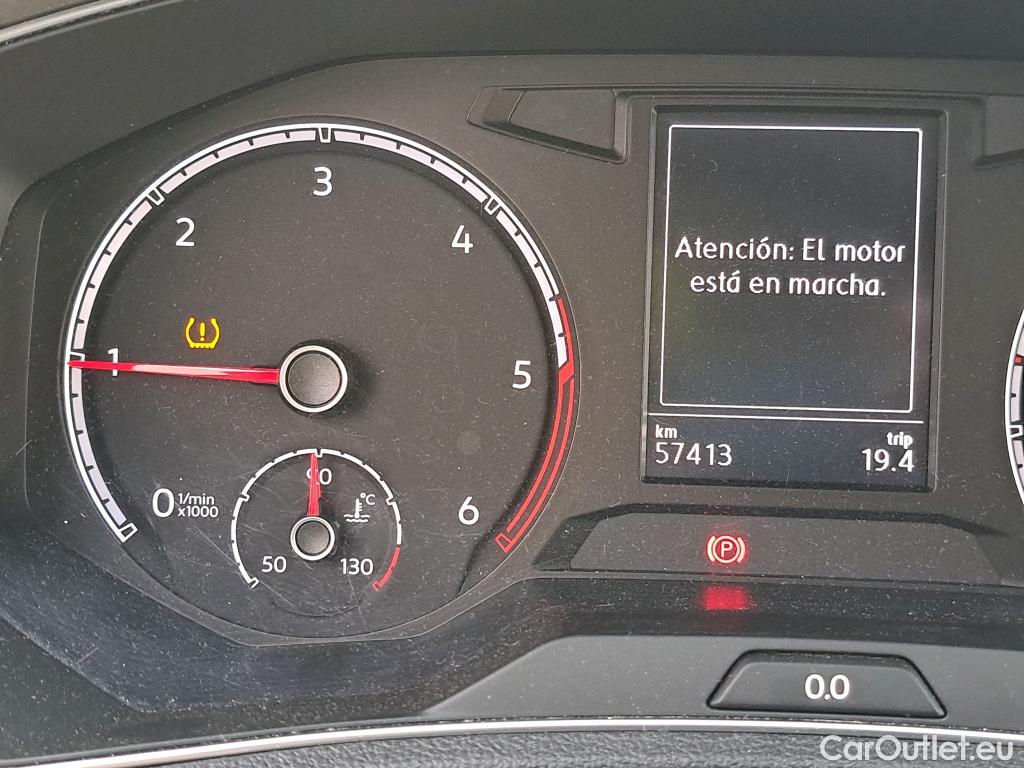  Volkswagen  T-ROC VOLKSWAGEN  / 2017 / 5P / todoterreno Advance 2.0 TDI 85kW (115CV) #35