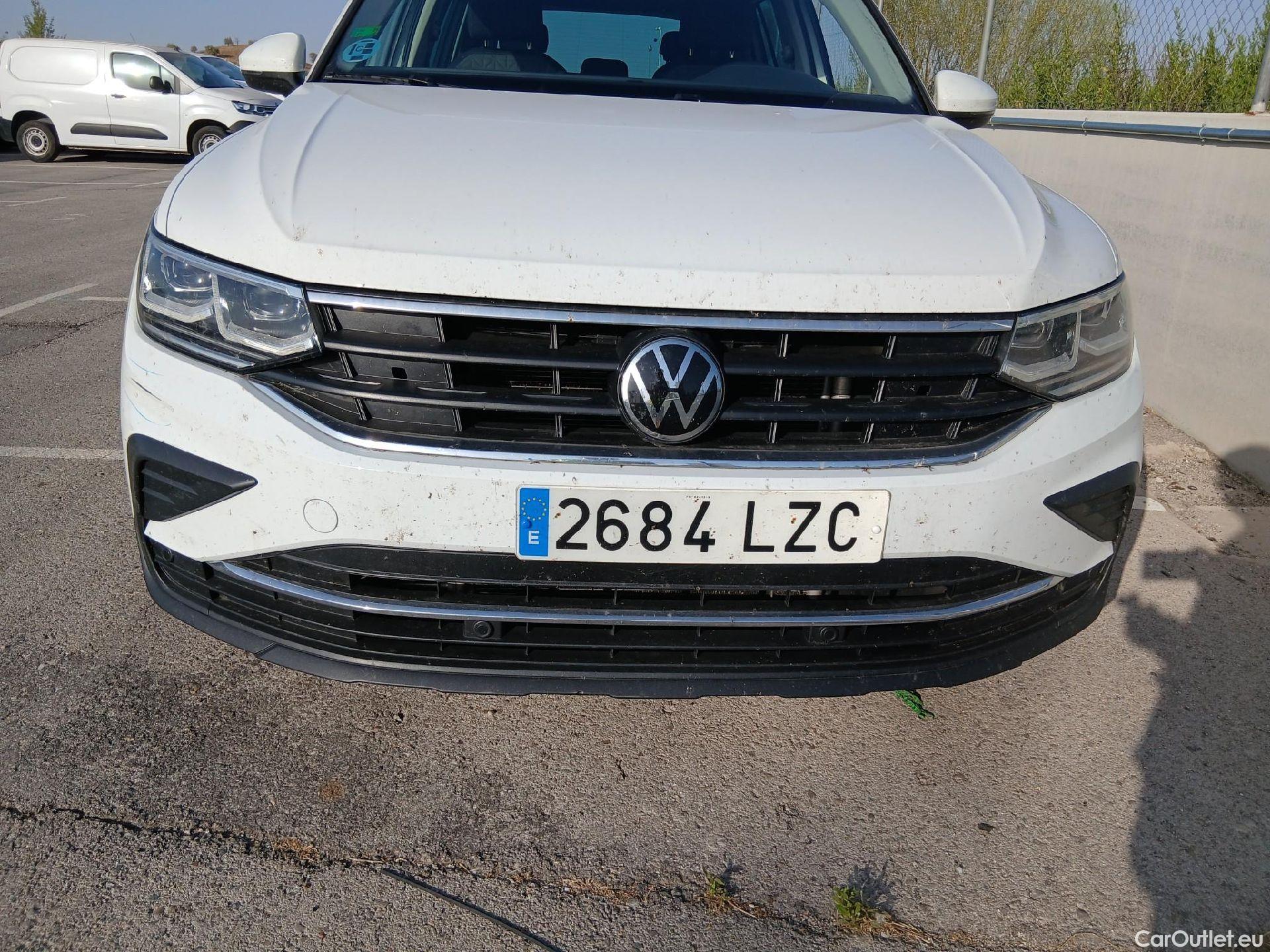  Volkswagen  Tiguan VOLKSWAGEN  / 2020 / 5P / todoterreno Life 1.5 TSI 110kW (150CV) DSG #4