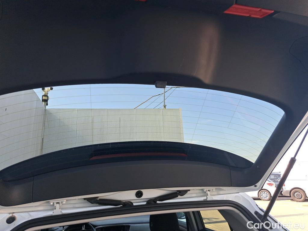  Volkswagen  T-ROC VOLKSWAGEN  / 2017 / 5P / todoterreno Advance 2.0 TDI 85kW (115CV) #7