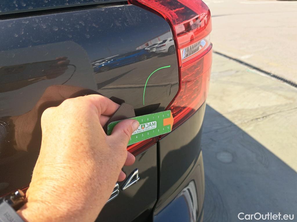  Volvo  XC60 VOLVO  / 2017 / 5P / todoterreno 2.0 B4 D Inscription Auto #2