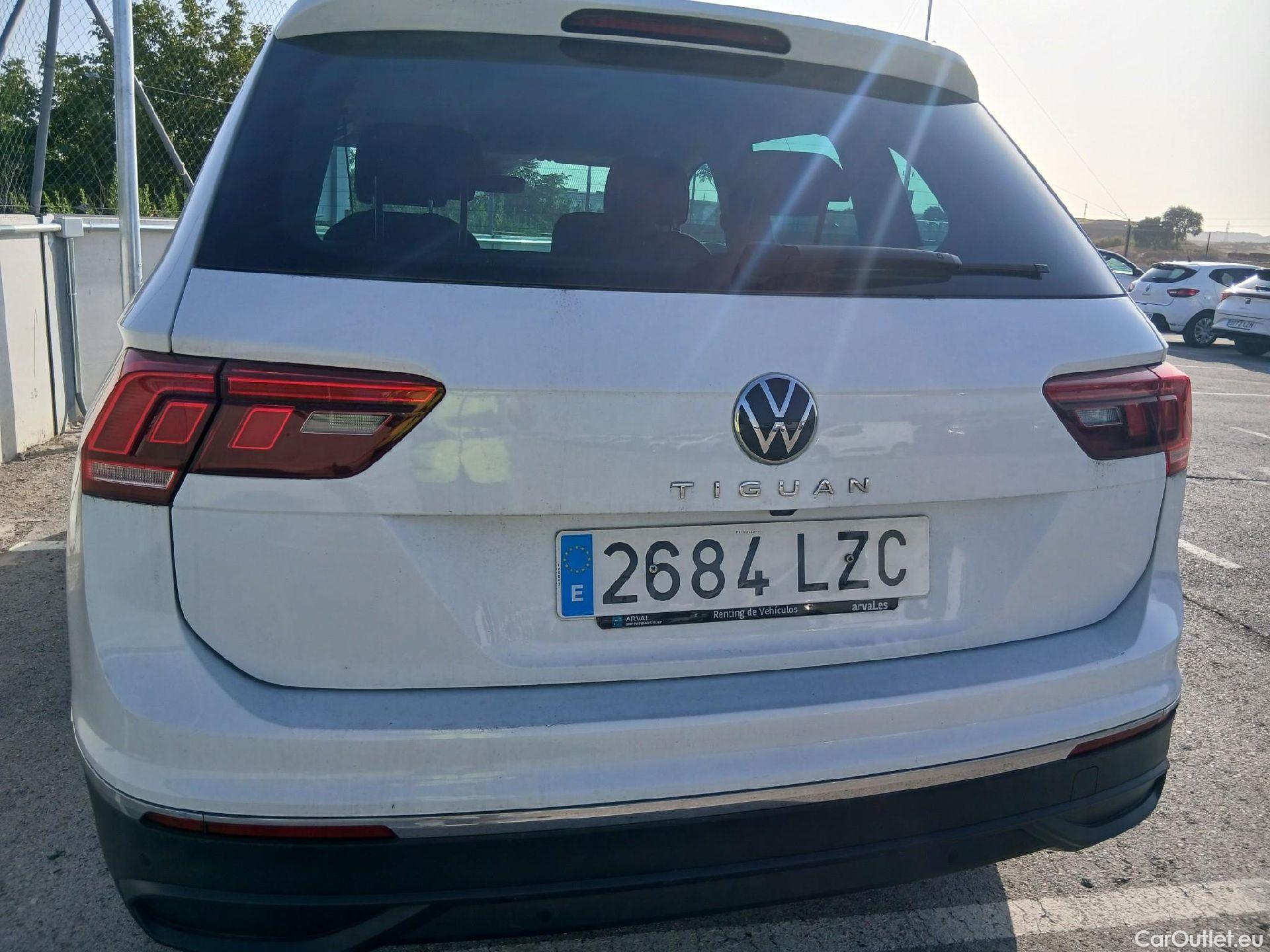  Volkswagen  Tiguan VOLKSWAGEN  / 2020 / 5P / todoterreno Life 1.5 TSI 110kW (150CV) DSG #19