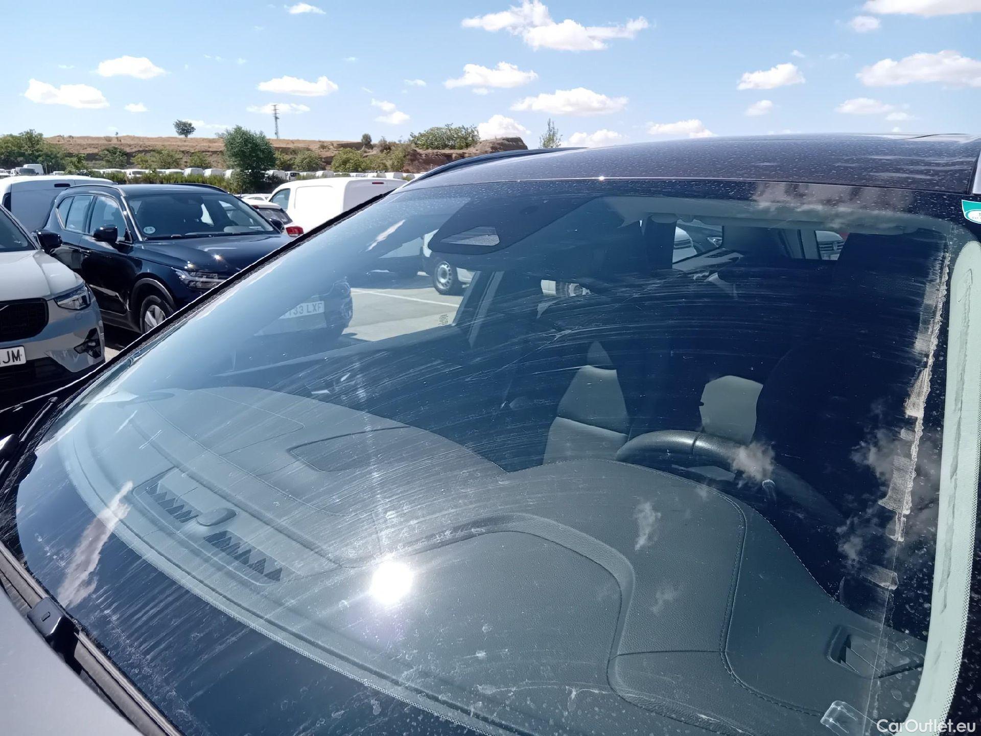  Volvo  XC60 VOLVO  / 2017 / 5P / todoterreno 2.0 T6 AWD Recharge Inscription Auto #5