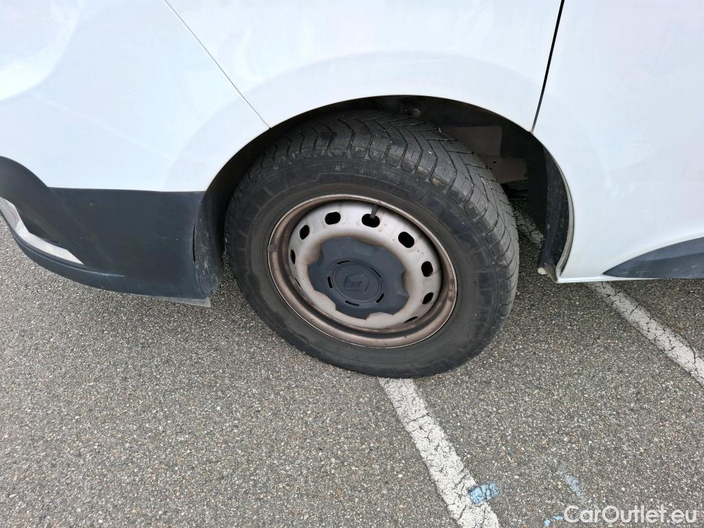  Renault  Trafic  Fourgon L1H1 3T Grand Confort 2.0 dCi 130CV BVM6 E6d #17