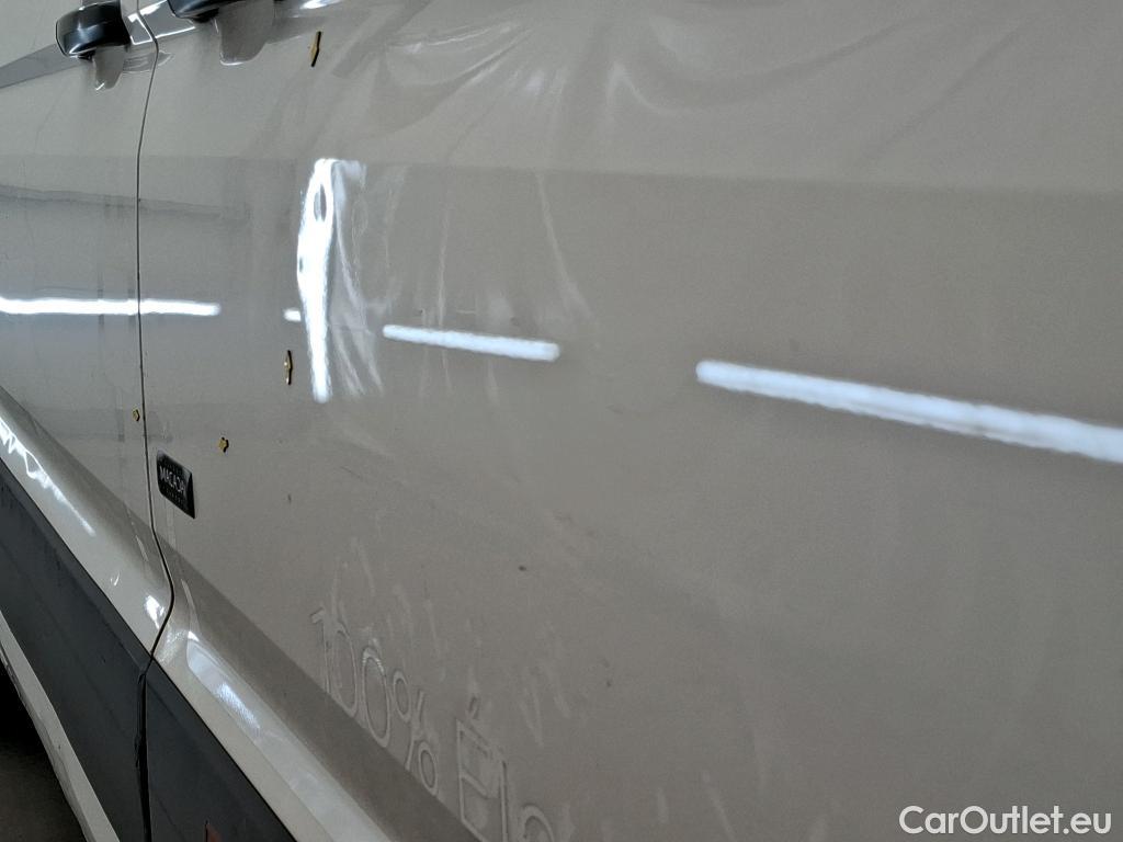  Volkswagen  Crafter  Fourgon e- 35 Fourgon mittellang Hochdach FWD 35kWh BVA #57