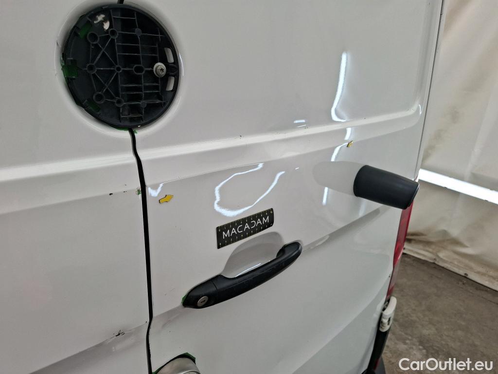  Volkswagen  Crafter  Fourgon e- 35 Fourgon mittellang Hochdach FWD 35kWh BVA #37