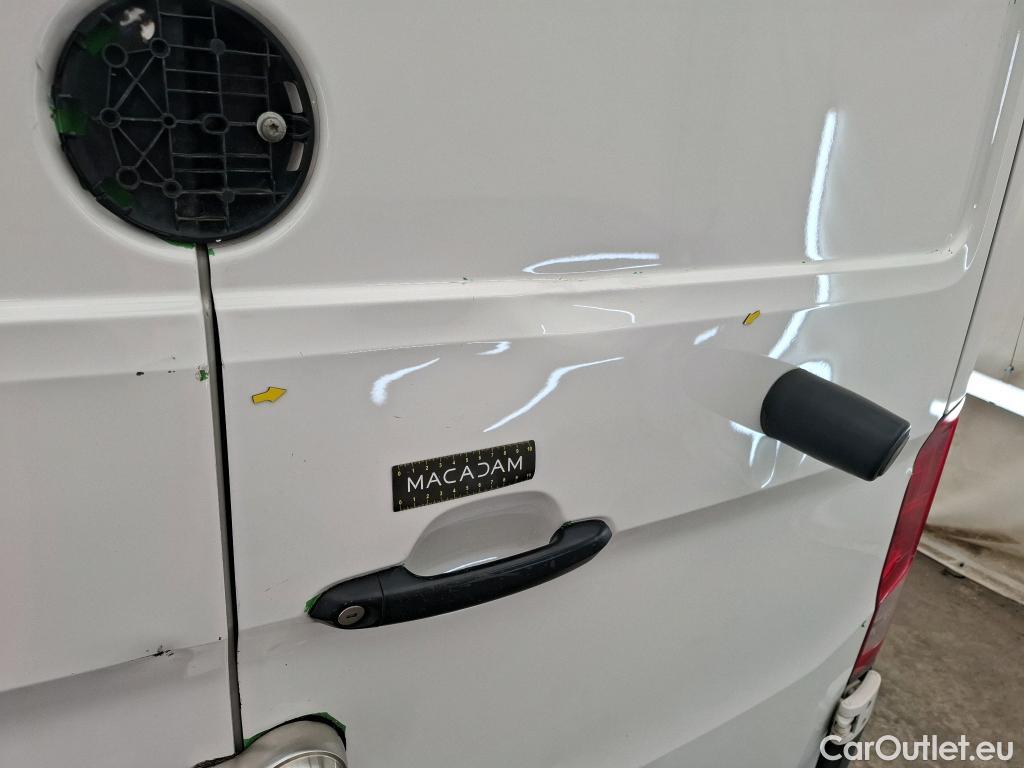  Volkswagen  Crafter  Fourgon e- 35 Fourgon mittellang Hochdach FWD 35kWh BVA #38