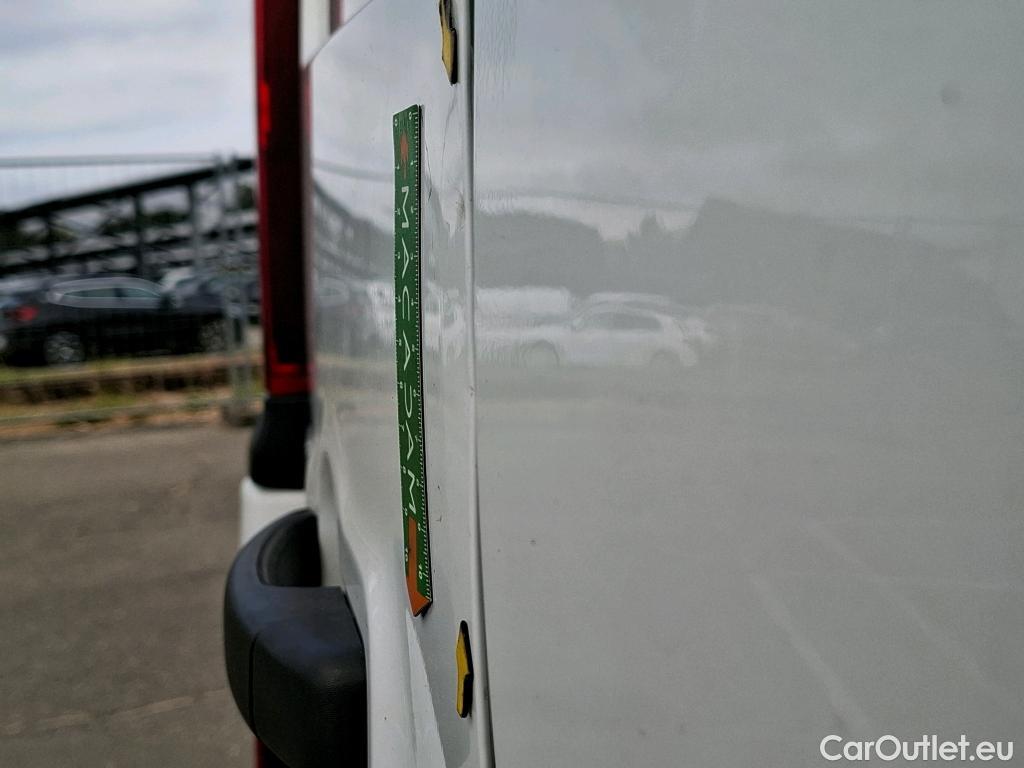  Renault  Trafic  Fourgon L1H1 3T Grand Confort 2.0 dCi 130CV BVM6 E6d #16