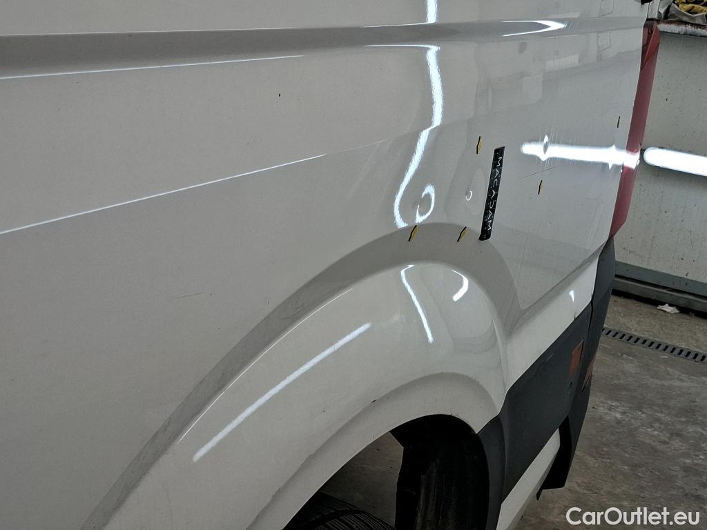  Volkswagen  Crafter  Fourgon e- 35 Fourgon mittellang Hochdach FWD 35kWh BVA #19