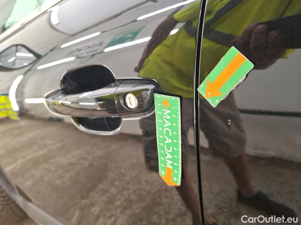  Citroen  C4 CITROEN  X / 2022 / 4P / Berline PureTech 130 S&S EAT8 Shine #14