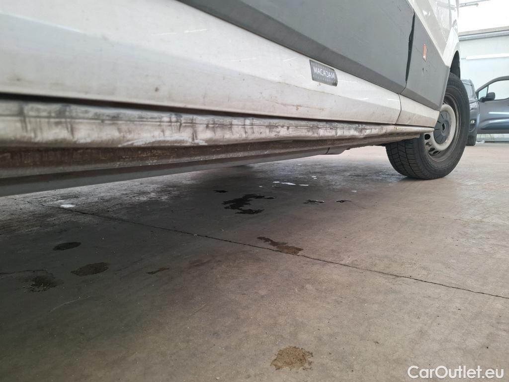  Volkswagen  Crafter  Fourgon e- 35 Fourgon mittellang Hochdach FWD 35kWh BVA #15