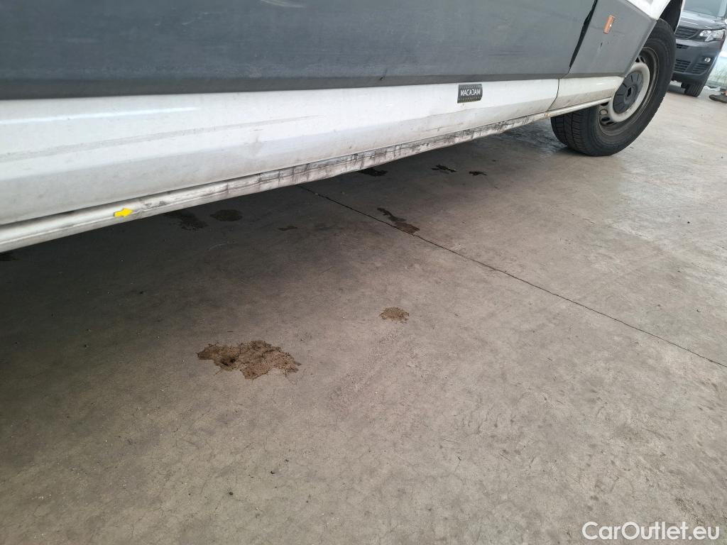  Volkswagen  Crafter  Fourgon e- 35 Fourgon mittellang Hochdach FWD 35kWh BVA #13