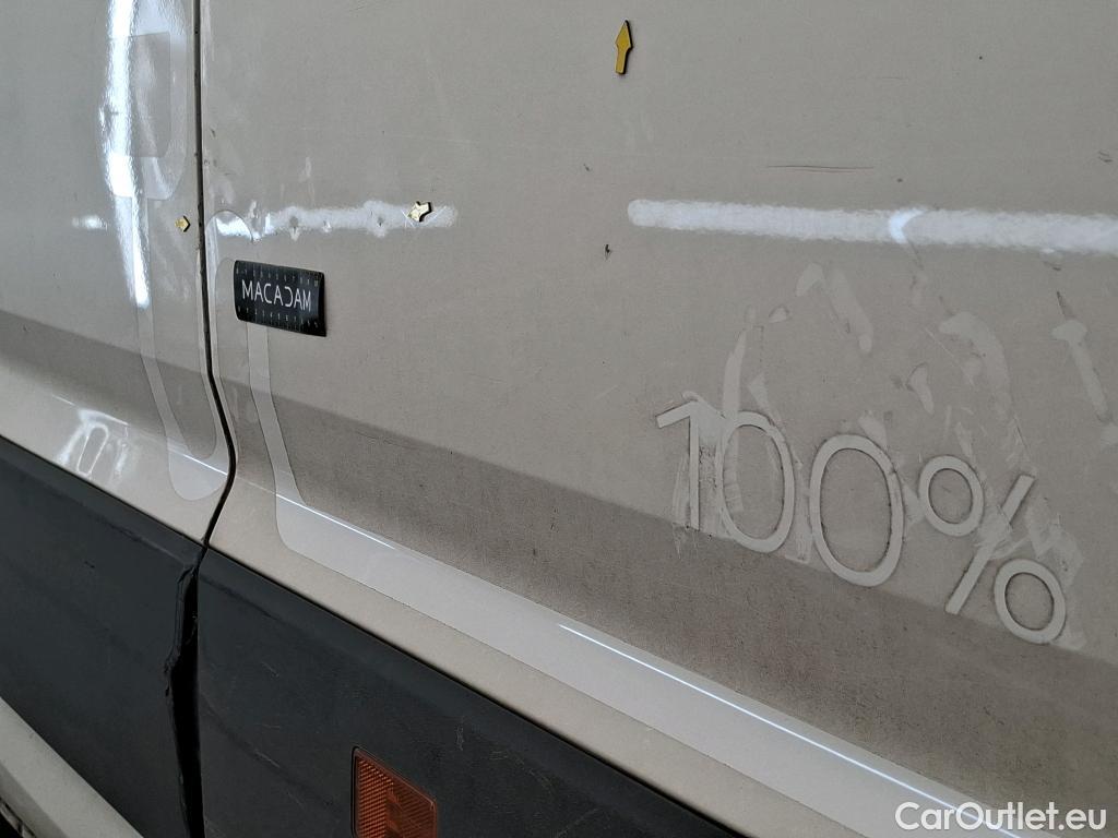  Volkswagen  Crafter  Fourgon e- 35 Fourgon mittellang Hochdach FWD 35kWh BVA #52