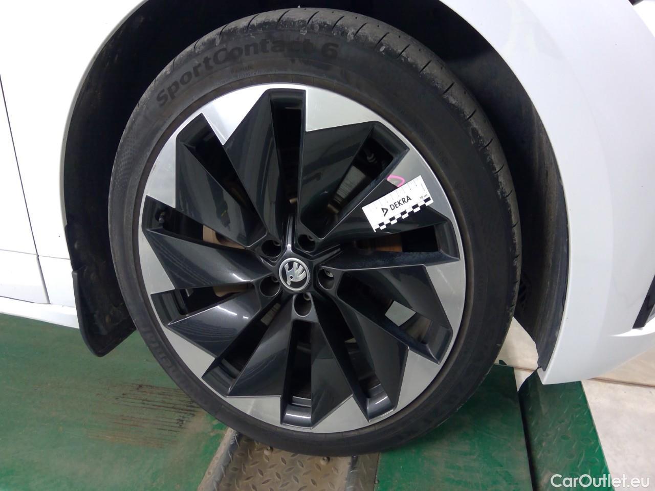  Skoda  ENYAQ  iV80 Sportline 5d #9