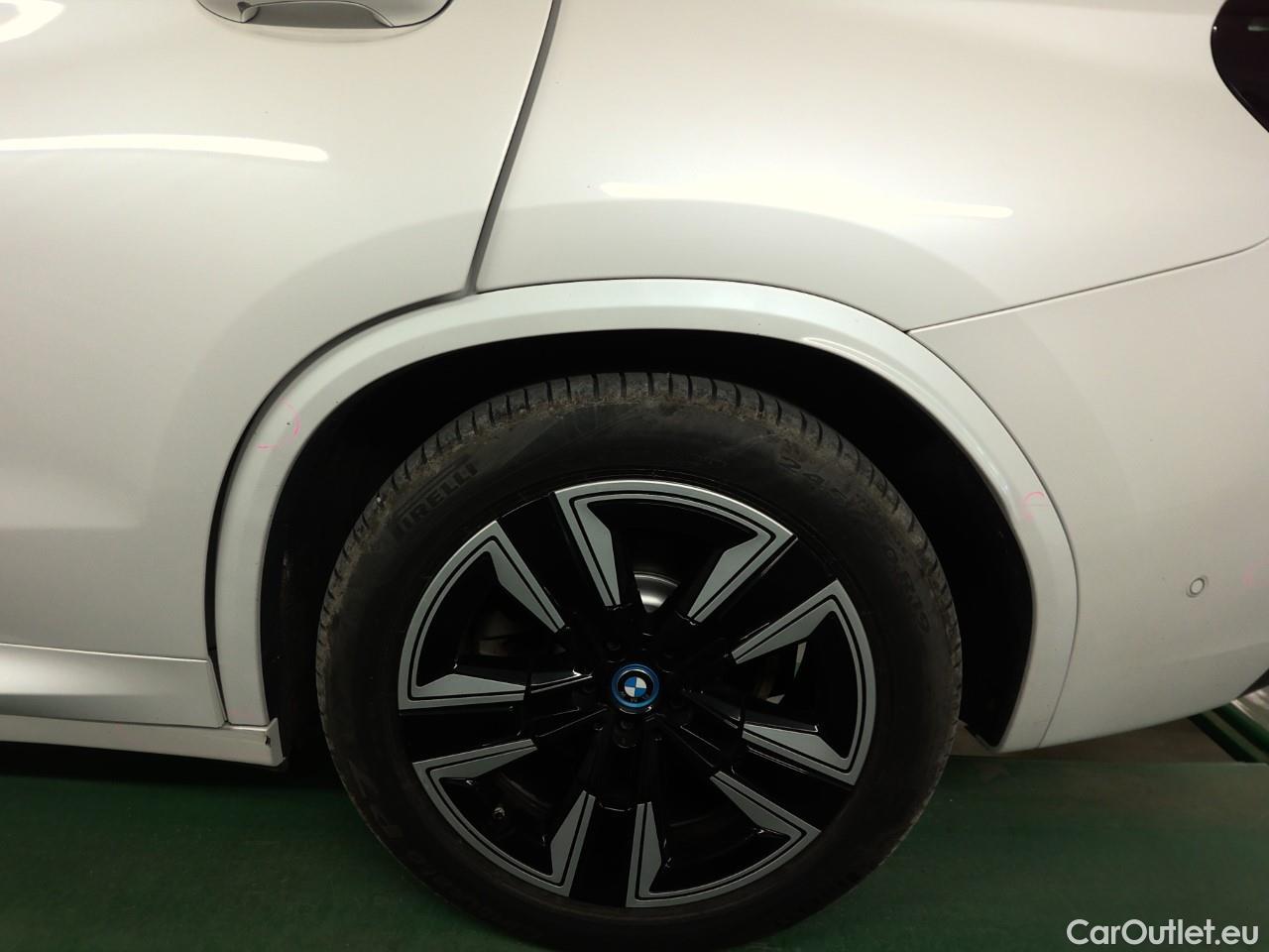  Bmw  iX3  80kWh Charged Aut #28