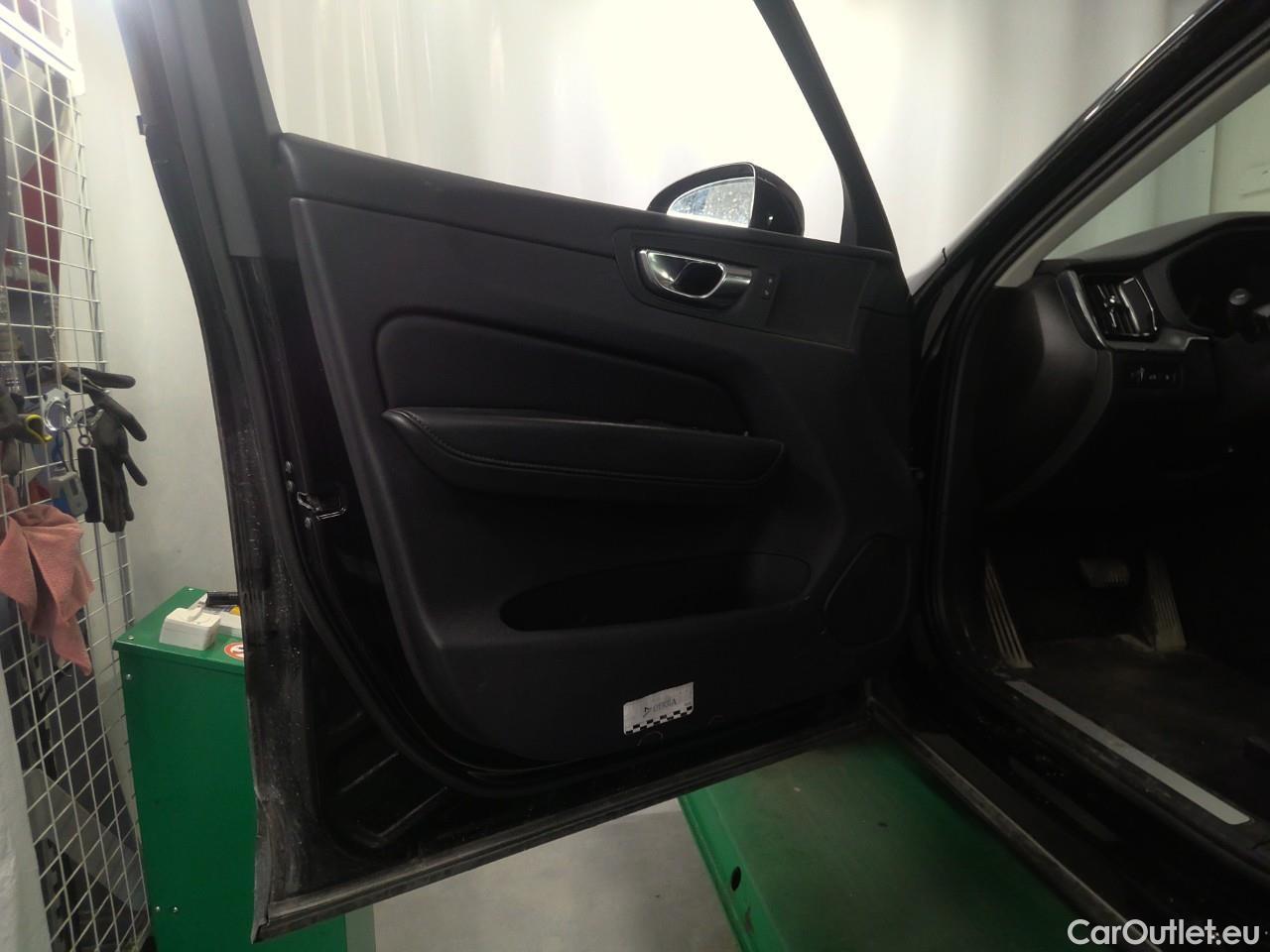  Volvo  XC60  T6 350 Re.Ins.Ex. AWD Aut #21