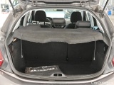  Peugeot  208 Peugeot  Signature 1.2 PureTech 82 5d #12