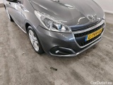  Peugeot  208 Peugeot  Signature 1.2 PureTech 82 5d #44