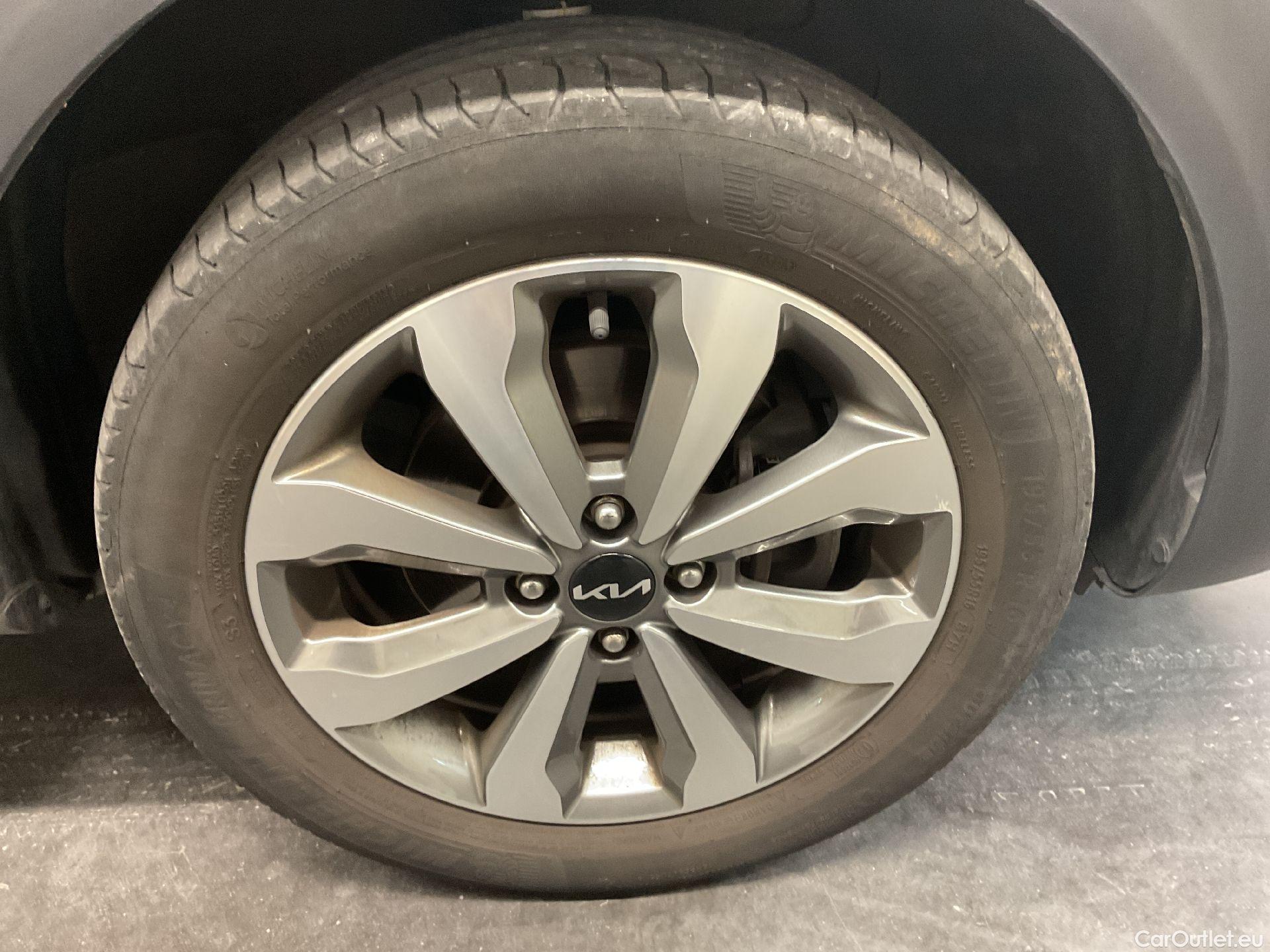  KIA  STONIC Kia,  FL'20, KIA  1.2 Pure 5d #17