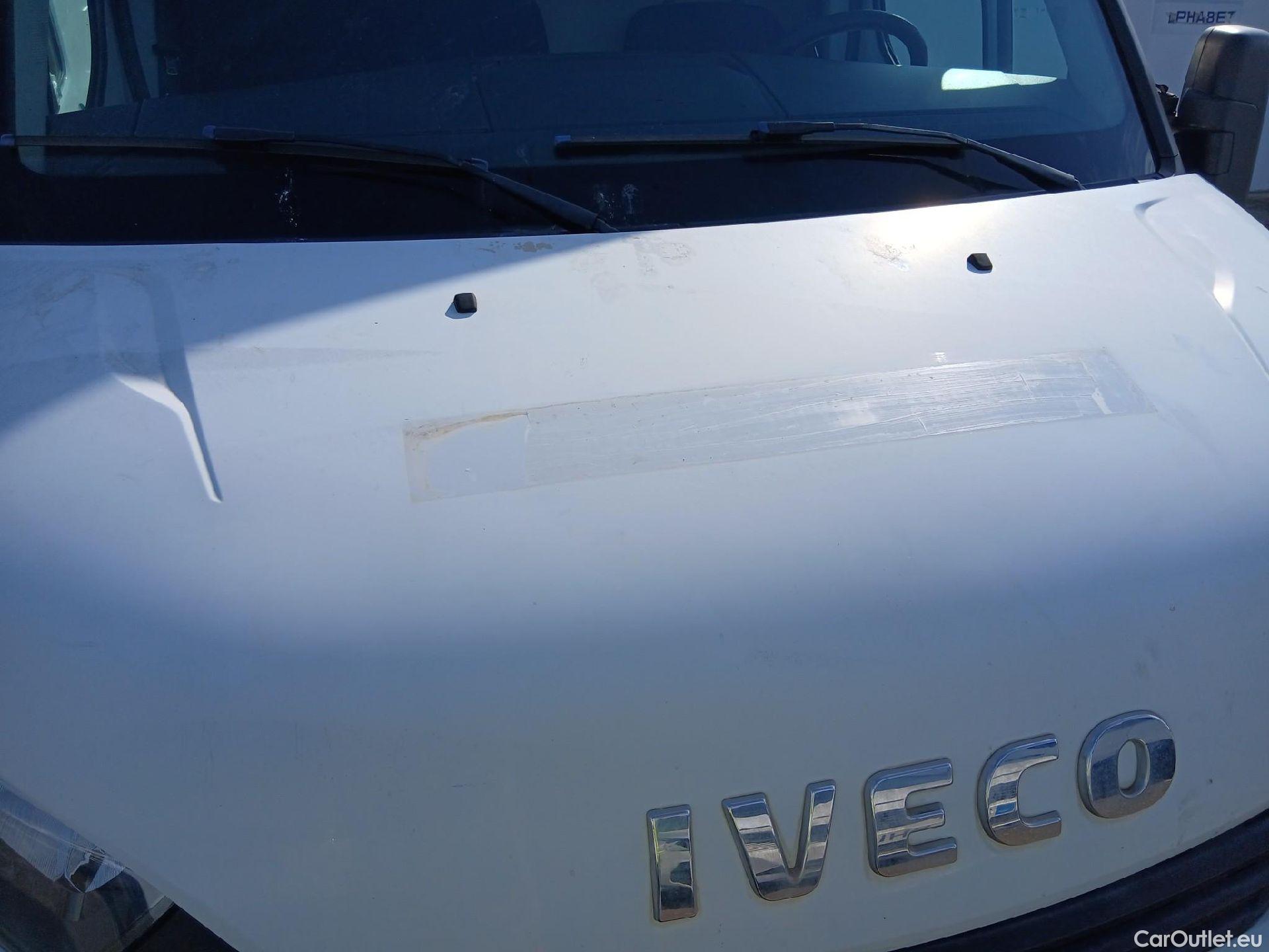  Iveco  Daily IVECO  VU 4p 5G furgón 2.3 TD 35S 14 V 3520L/H3 #1