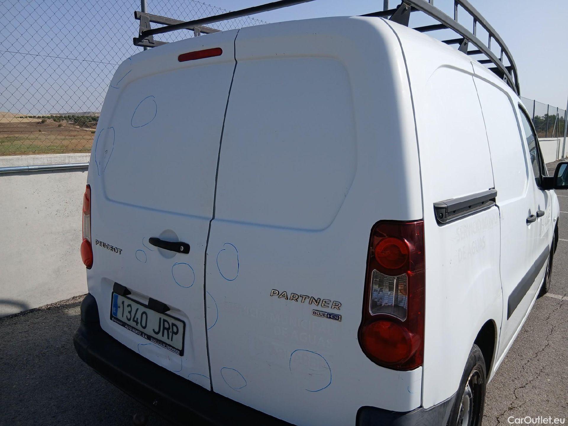  Peugeot  Partner PEUGEOT  VU 3p 2G furgón derivado de Furgón Confort L1 1.6 BlueHDi 100 #21