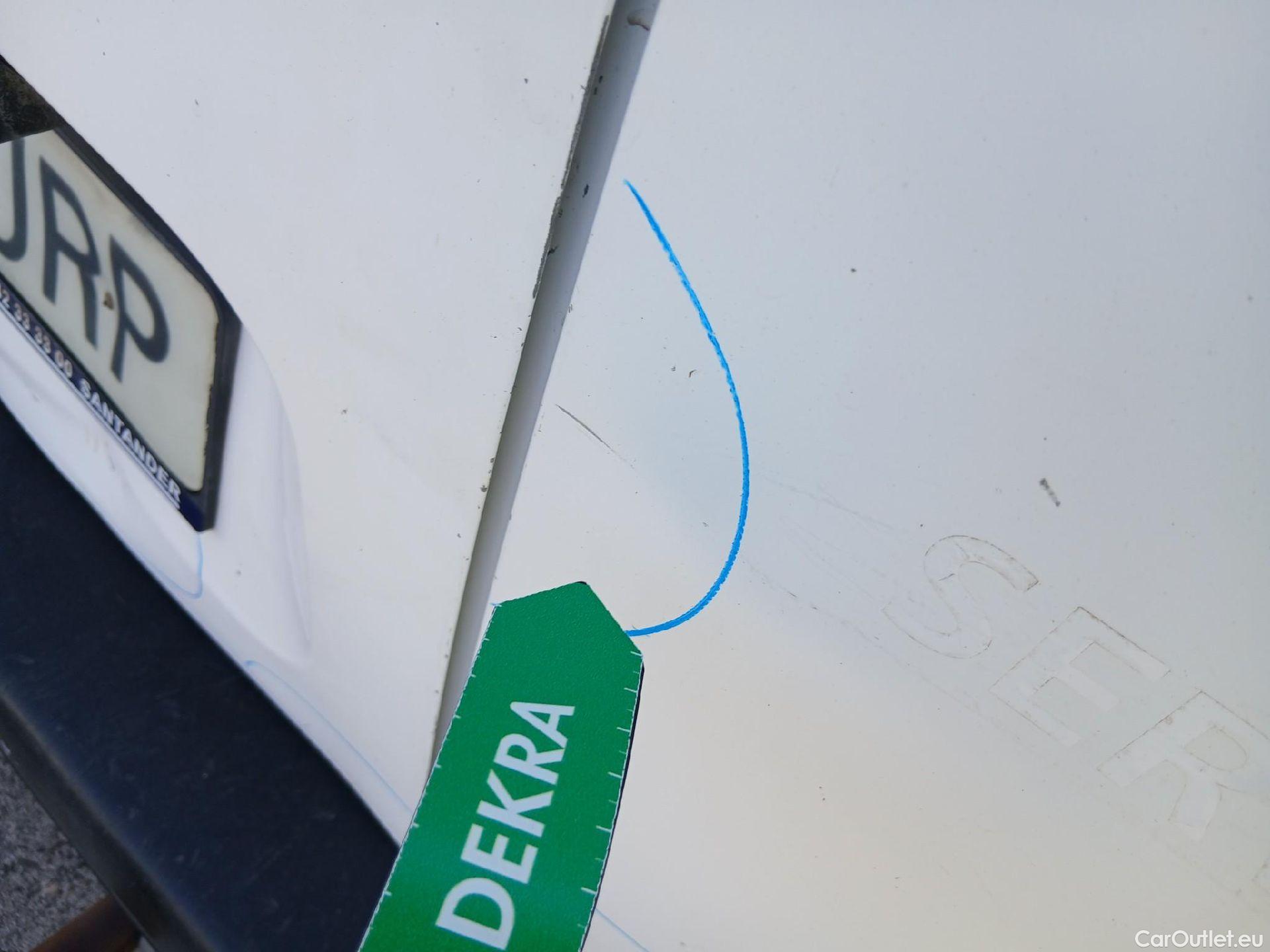  Peugeot  Partner PEUGEOT  VU 3p 2G furgón derivado de Furgón Confort L1 1.6 BlueHDi 100 #20
