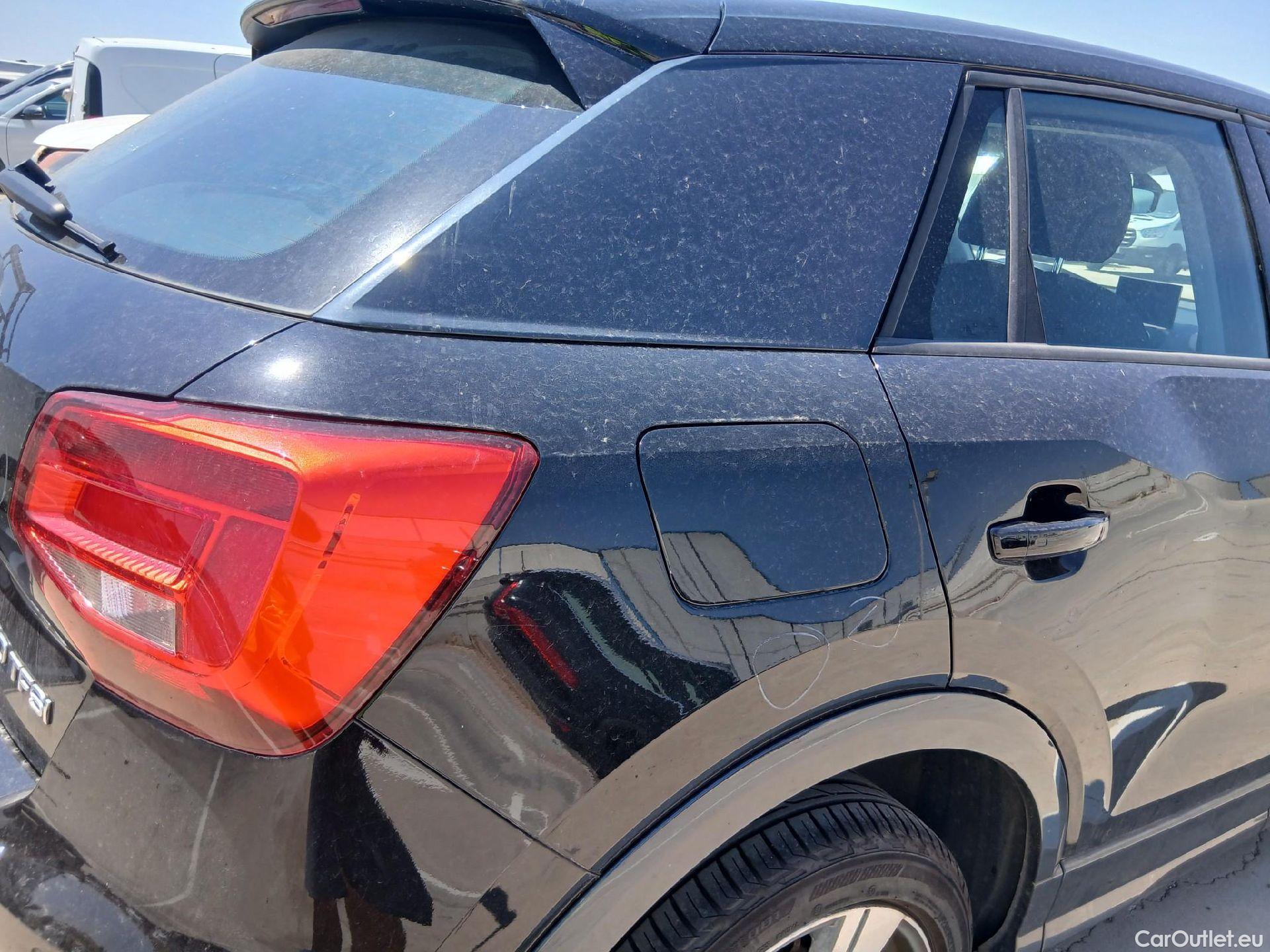  Audi  Q2 AUDI  / 2016 / 5P / todoterreno Design 30 TFSI 85kW (116CV) #38